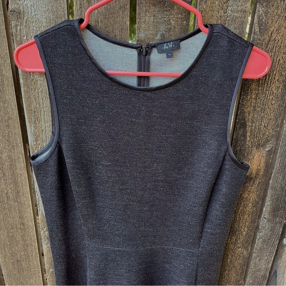 Theory Nikay Jackson Wool Blend A-Line Sleeveless Dress NWOT Dark Charcoal Sz 12 - Picture 8 of 13